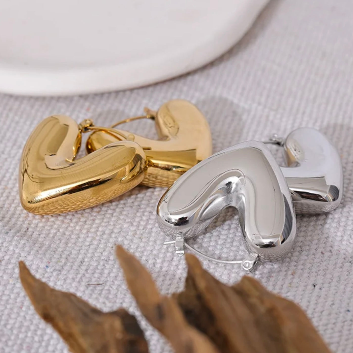 HEART AIR HOOPS