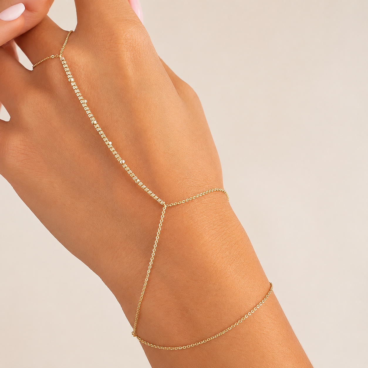 LIORA HAND CHAIN